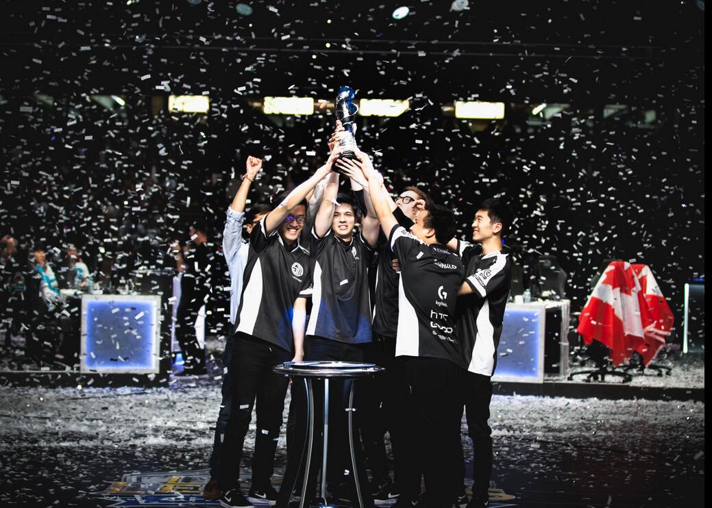 体育中国-C9碾压TSM，Deft开启传奇时刻四强赛2:1（成都）